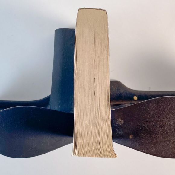 2/$25 - The Devil's Edge by Stephen Booth - Picture 14 of 14